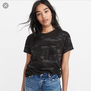 NWT A&F BF Tee Black Camo XS